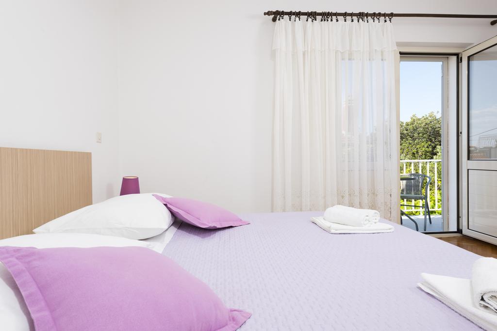 Apartments Nikola Stipisic ฮวาร์ ภายนอก รูปภาพ